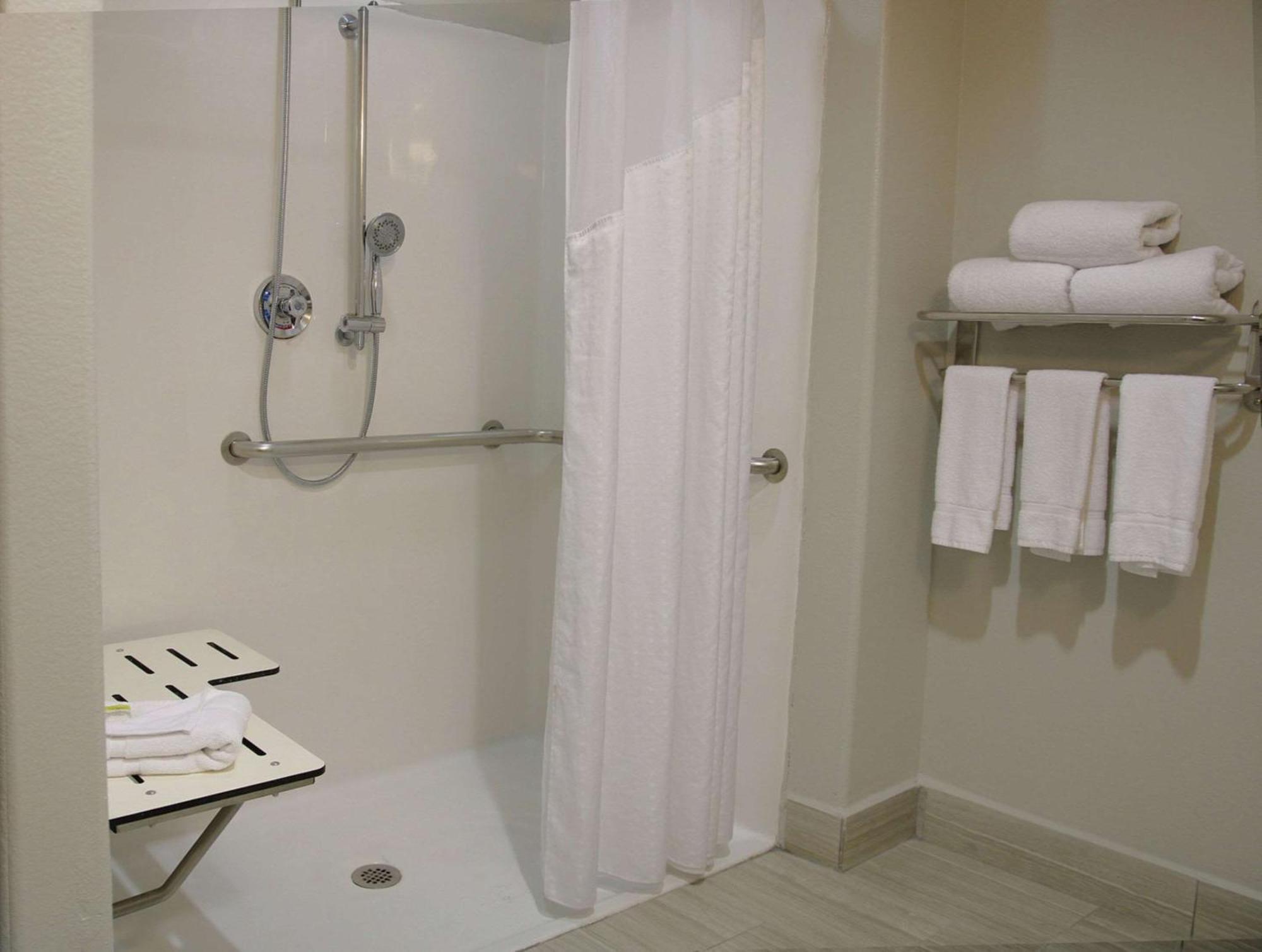 Comfort Inn & Suites Dallas Medical-Market Center Eksteriør bilde